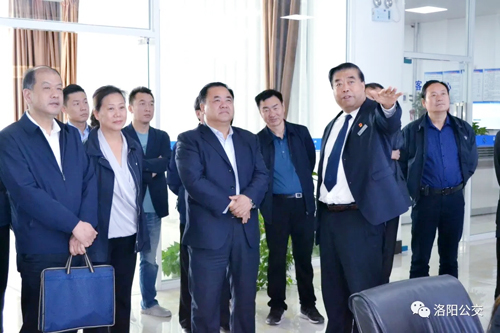 市領導夸公交變化大 市政協(xié)副主席安石柱一行到集團公司調研